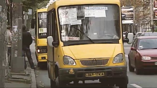 1+1 Гроші «Маршрутна мафія» в Києві: майже кожне друге авто їздить нелегально. Ведмідь Віктор